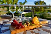 Val du Charron Wine & Leisure Estate - breakfast