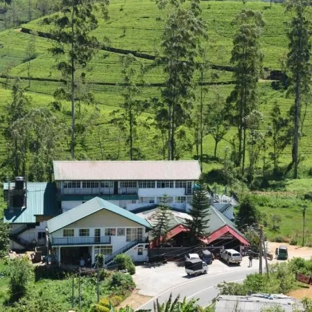 Hill Cool Hotel & Restaurant