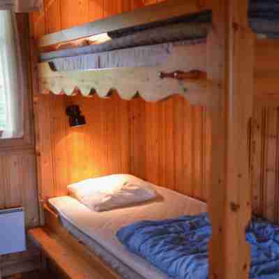 Ol-Jons by Rooms