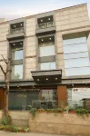 Indus Biznotel Отели рядом с достопримечательностью «Джеймия Миллиа Айламия»