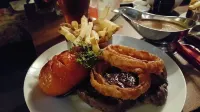 The Walkhampton Inn - Homestays