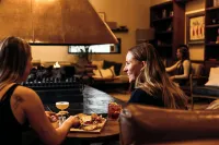 Thredbo Alpine Hotel - bar