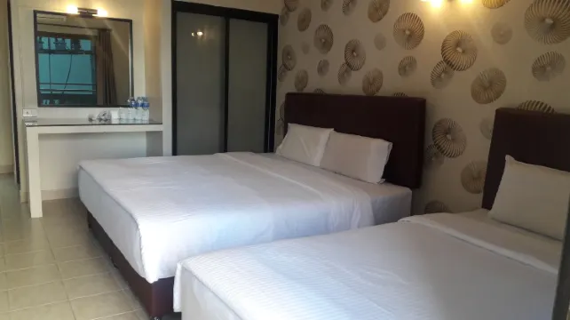 ห้องพักสำหรับสามท่านพร้อมลานระเบียง