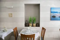 Hotel lo Squalo - breakfast