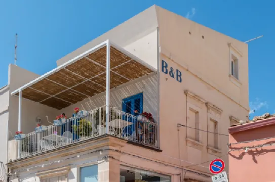 B&B Bianco E Blu