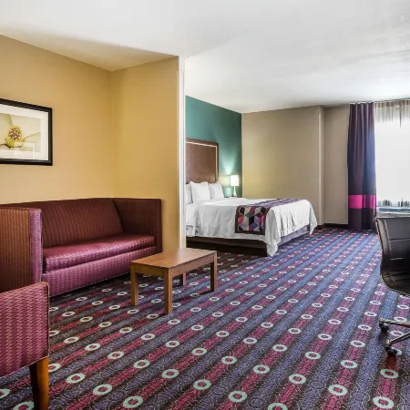 Comfort Inn & Suites Newcastle - Oklahoma City Отели в г. Макклейн Каунти