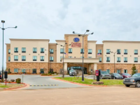 Comfort Suites Batesville Hotels in Batesville