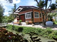 Meephawa Resort Hotels in Amphawa