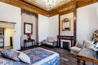 Hôtel de Charme le Provence Hotels in Miramas