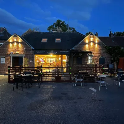 The Grey Horse Hotel dekat South Park