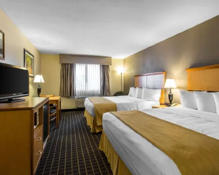 Quality Inn & Suites Silverthorne - Copper Mountain Hotels in Silverthorne