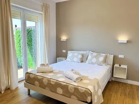 Isola 163 Guest House