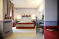 NaturalMente Wine Resort Hotel dekat Castello di Costigliole