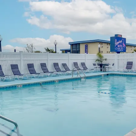 Flamingo Motel