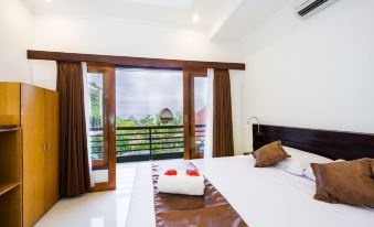 Nyuh Gading Home Stay