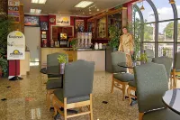 Days Inn by Wyndham Memphis at Graceland - breakfast