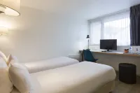 Comfort Hotel Orly-Rungis Hotels near Lucien Grelinger Stadium