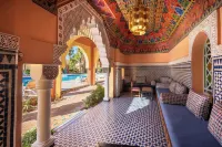 RS Hotel Karam Palace - Bãi đậu xe