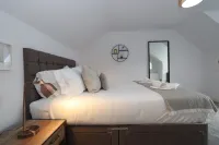 Dollar Apartments-41 Bridge Street Hotels in 