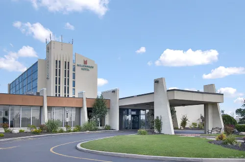 M Hotel Buffalo Отели в г. Чиктовага
