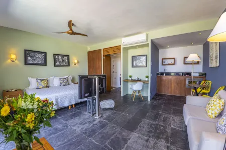 Suites at Sapphire Ocean Club