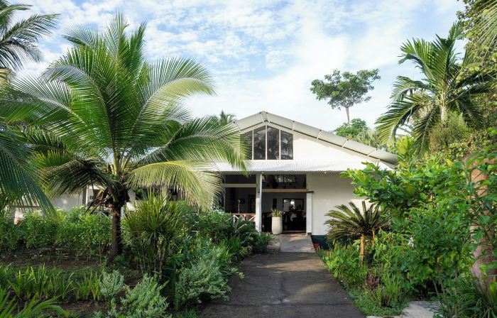 Hotel Tortuguero Beachfront