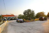 Hotel Lucija - Parkplatz