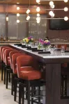 DoubleTree by Hilton Hotel Johnson City - bar