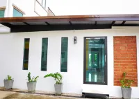 Fang Villa Hotel Hotels in San Sai