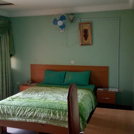 Mataan Hotel Suites