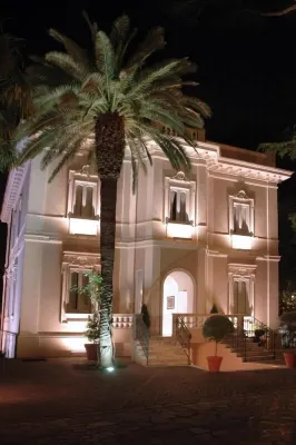 Hotel Flora Hotels near Exarchic Greek Monastery of Santa Maria di Grottaferrata