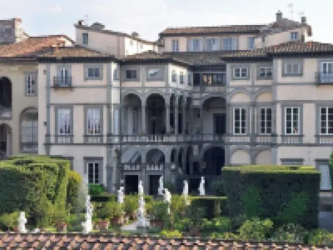 โรงแรมเบสท์เวสเทิร์น แกรนด์ กวินิจี โรงแรมในลุกกา