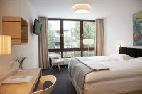 Hotel Njord Hotels near Lidl