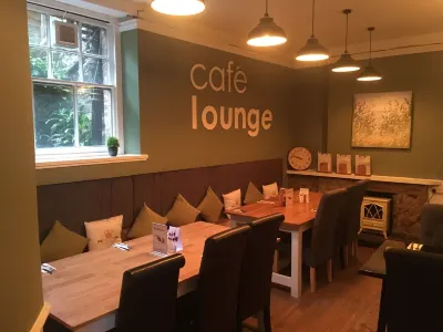 The Crown Inn - by Blunt Bars Hotels in 