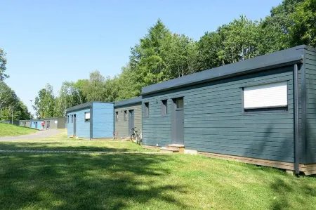 Terres de France - le Domaine du Moulin Neuf Отели рядом с достопримечательностью «Circus In Track Stey»