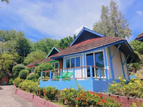 피피 뷰포인트 리조트 Phi Phi Tsunami Memorial Park 주변 호텔