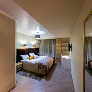 Mon Ami Villa