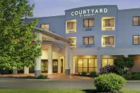 Courtyard Kingston