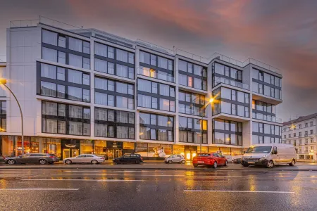 Aeronaut Serviced Apartments Neukölln-Kreuzberg Powered by Pearl 1 Отели рядом с достопримечательностью «World Time Clock»