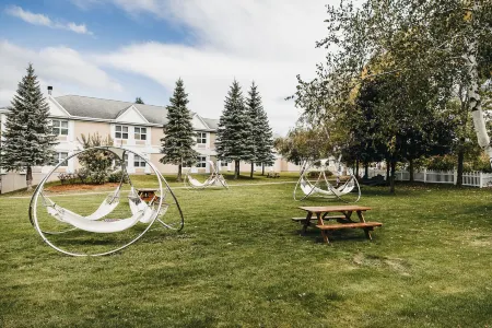 Hôtel le Bonne Entente Отели рядом с Аэропорт Квебек