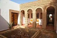 Dar Zargouni Hotels in Naftah