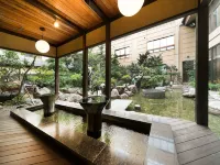 Hotel Glover-Tei Hotels in Awara