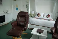 The Wight Hotels in Sandown