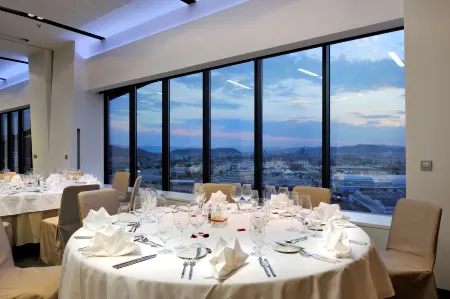 Radisson Blu Plaza Hotel, Ljubljana, Si Отели в г. Трзин