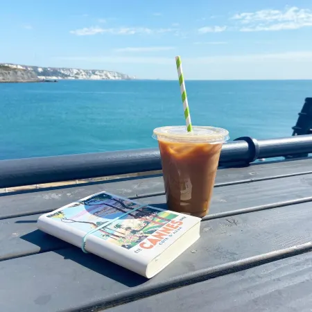 Spacious 2Bd Flat with Stunning Views Folkestone