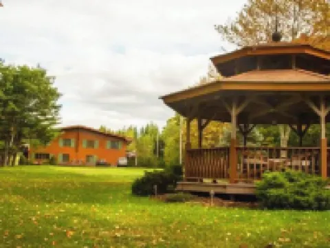 The Haüs Windham - Spacious Suites, Hot Tub, Mountain Views! Hotéis em Windham