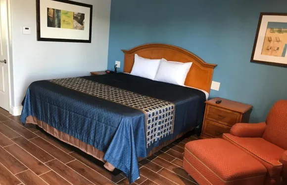 漂流木汽車旅館