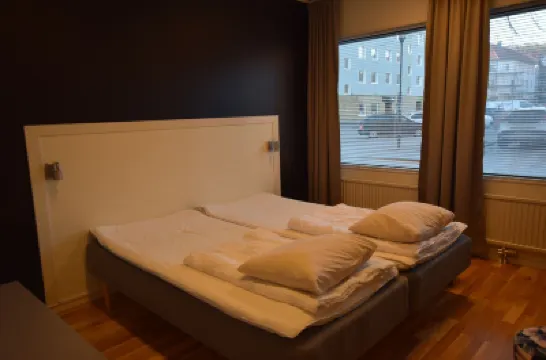 Hostel Snoozemore Hotels in 