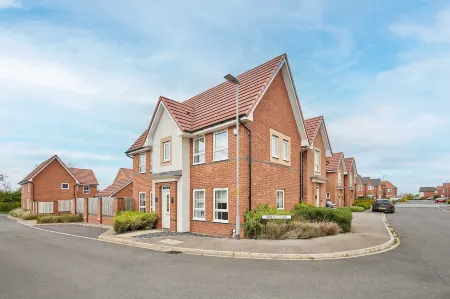 Host & Stay - Orient House