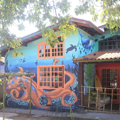 Off Ocean Hostel Hotels near Mozambique Beach
